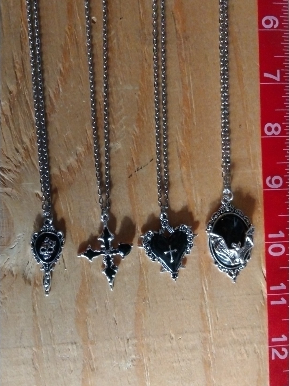 Silver-Tone Black Gothic Heart Pendant Necklace - Unbranded